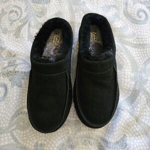 Deluxe by Dearfoams Men's House Slipper